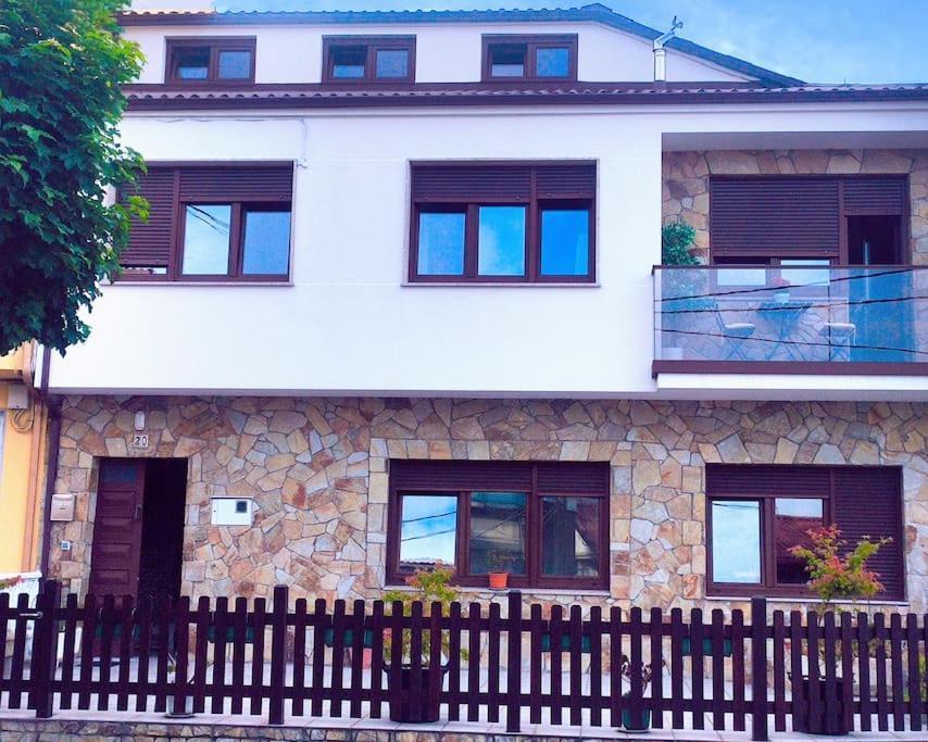 La Casa Del Arbol Apartment Corcubion Exterior photo
